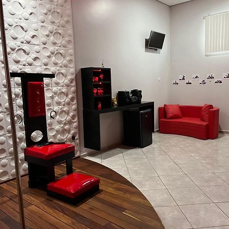 Fetiche Motel Presidente Medici  外观 照片