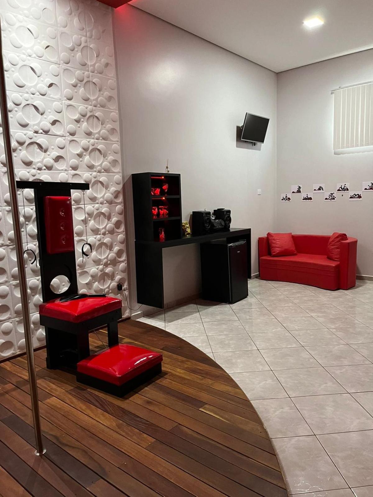 Fetiche Motel Presidente Medici  外观 照片