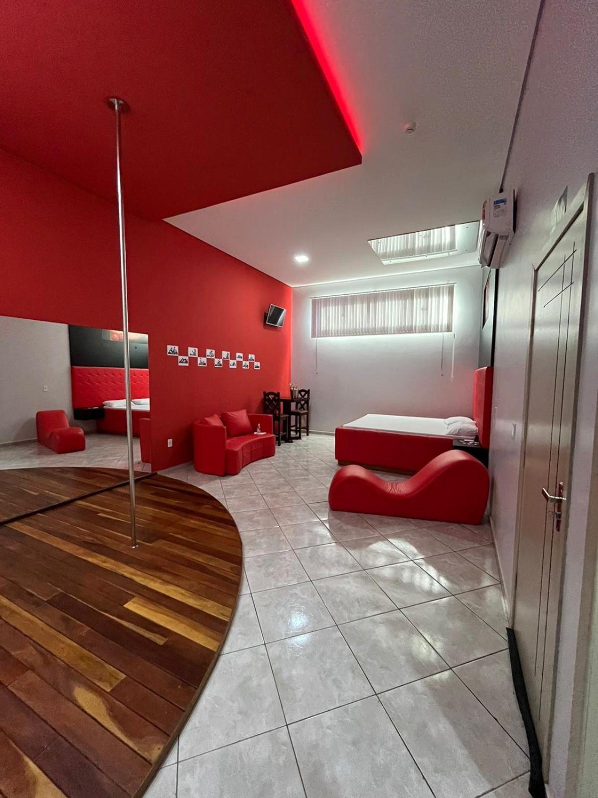 Fetiche Motel Presidente Medici  外观 照片